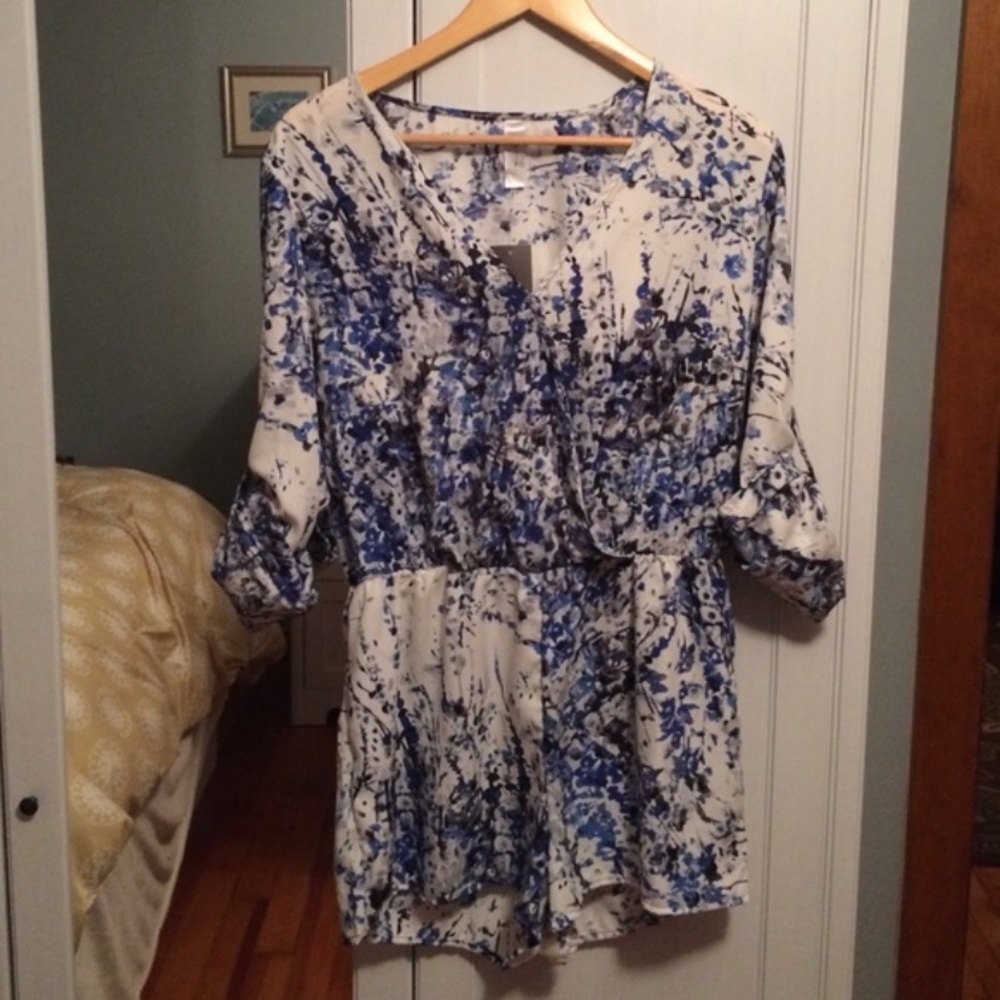 SOLD☀️Floral romper